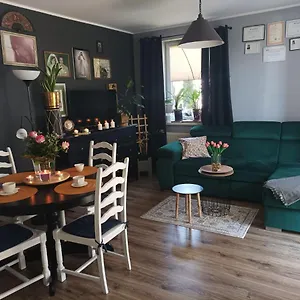 Atrakcyjny Z Duzym Ogrodem Apartament